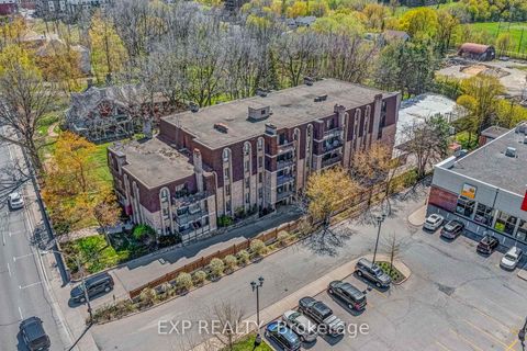Photo 20 at 104 - 15390 Yonge Street, Aurora Heights, Aurora