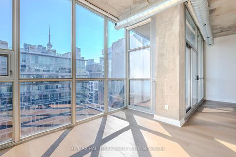 Photo 14 at 910 - 60 Bathurst Street, Niagara, Toronto