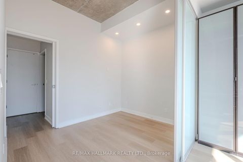 Photo 18 at 910 - 60 Bathurst Street, Niagara, Toronto