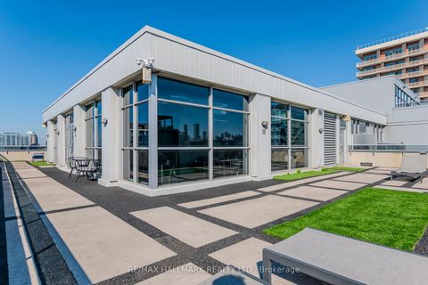 Photo 30 at 910 - 60 Bathurst Street, Niagara, Toronto