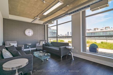 Photo 36 at 910 - 60 Bathurst Street, Niagara, Toronto