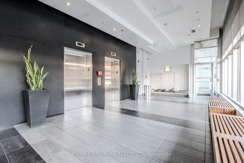 Photo 37 at 910 - 60 Bathurst Street, Niagara, Toronto