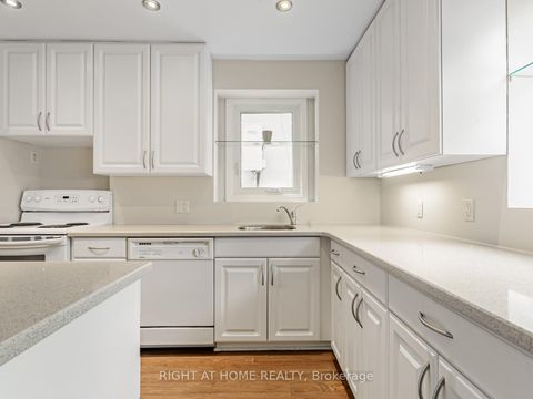 Photo 16 at 452 Soudan Avenue E, Mount Pleasant East, Toronto