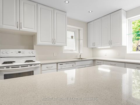 Photo 17 at 452 Soudan Avenue E, Mount Pleasant East, Toronto