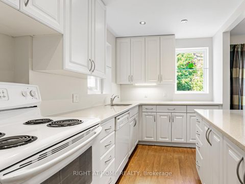 Photo 20 at 452 Soudan Avenue E, Mount Pleasant East, Toronto