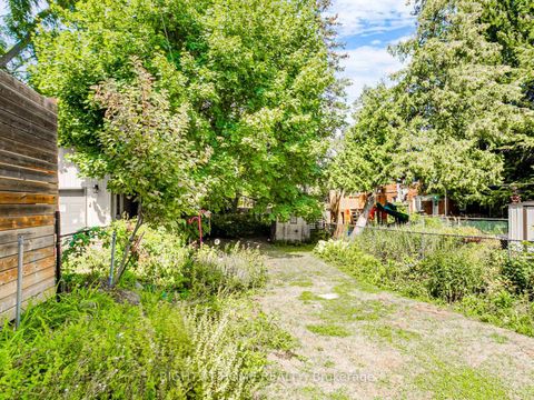 Photo 33 at 452 Soudan Avenue E, Mount Pleasant East, Toronto
