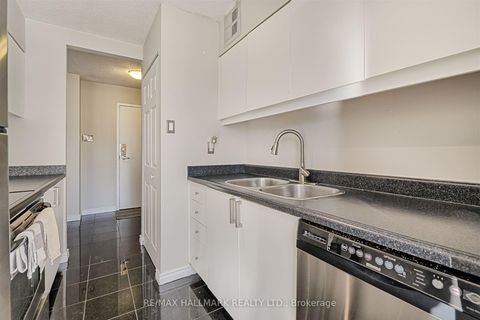 Photo 3 at 8E - 86 Gerrard Street E, Yonge Corridor, Toronto
