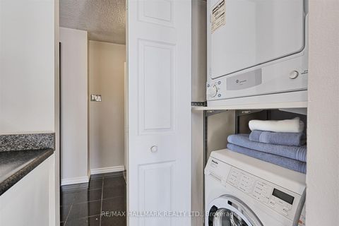 Photo 4 at 8E - 86 Gerrard Street E, Yonge Corridor, Toronto Photo 4 at 8E - 86 Gerrard Street E, Yonge Corridor, Toronto