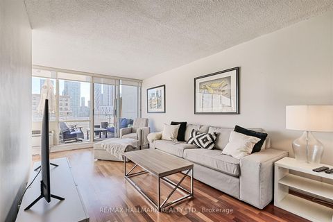 Photo 5 at 8E - 86 Gerrard Street E, Yonge Corridor, Toronto