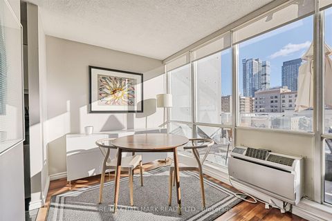 Photo 8 at 8E - 86 Gerrard Street E, Yonge Corridor, Toronto