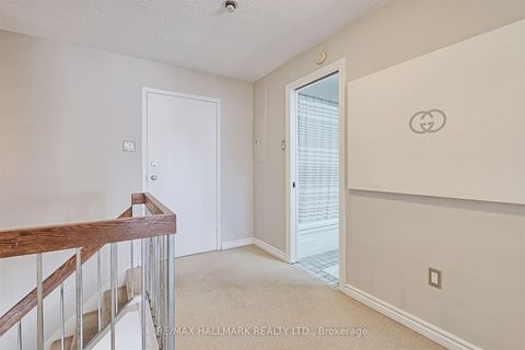 Photo 11 at 8E - 86 Gerrard Street E, Yonge Corridor, Toronto