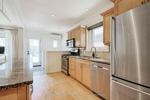 Photo 7 at 479 Ridelle Avenue, Belgravia, Toronto