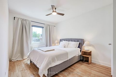 Photo 9 at 479 Ridelle Avenue, Belgravia, Toronto