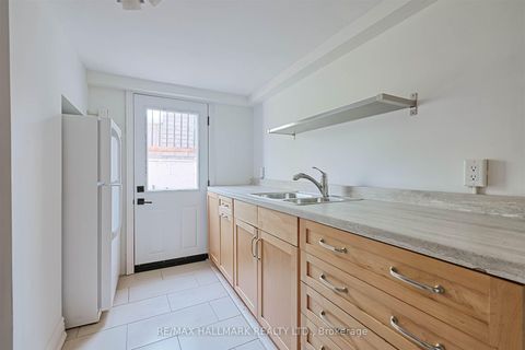 Photo 21 at 479 Ridelle Avenue, Belgravia, Toronto