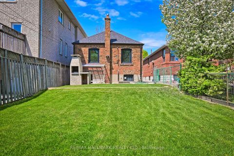 Photo 25 at 479 Ridelle Avenue, Belgravia, Toronto