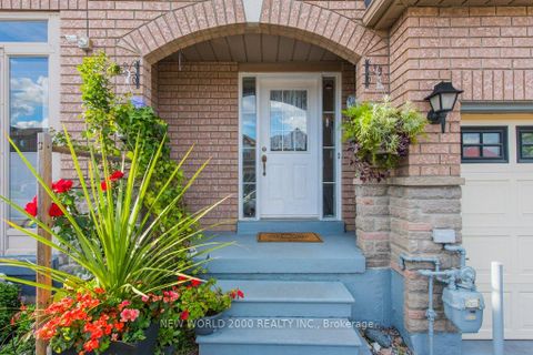 Photo 1 at 2D View Green Crescent E, Clairville, Toronto