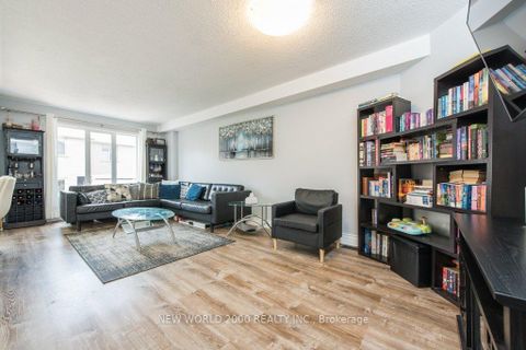 Photo 7 at 2D View Green Crescent E, Clairville, Toronto