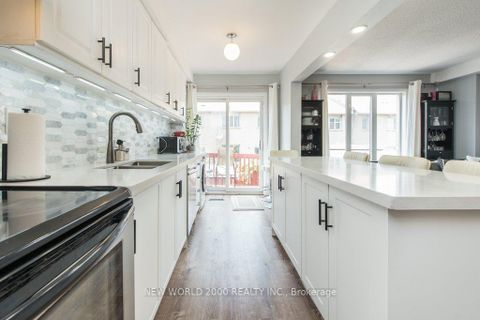 Photo 13 at 2D View Green Crescent E, Clairville, Toronto