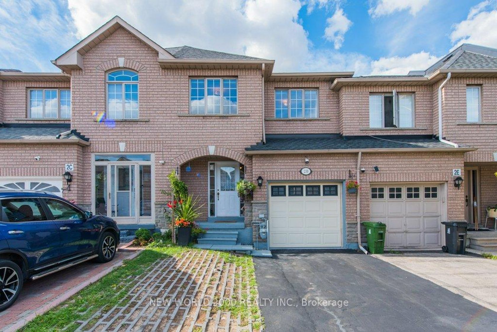 2D View Green Crescent E, Clairville, Toronto 