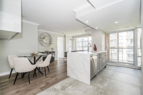 Photo 7 at 705 - 15 Stafford Street, Niagara, Toronto