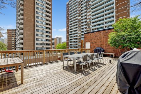 Photo 33 at 17 Isabella Street, Yonge Corridor, Toronto