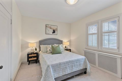 Photo 21 at 80 Jackson Avenue, Kingsway South, Toronto