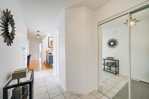 Photo 2 at 19 Purdy Crescent, Pelmo Park W4, Toronto