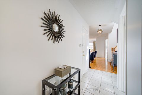 Photo 3 at 19 Purdy Crescent, Pelmo Park W4, Toronto