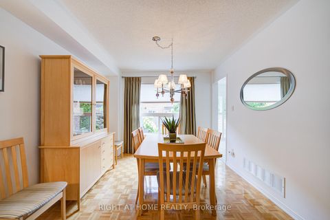 Photo 8 at 19 Purdy Crescent, Pelmo Park W4, Toronto
