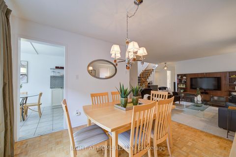 Photo 9 at 19 Purdy Crescent, Pelmo Park W4, Toronto
