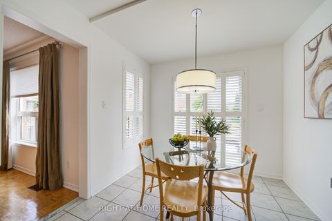 Photo 13 at 19 Purdy Crescent, Pelmo Park W4, Toronto