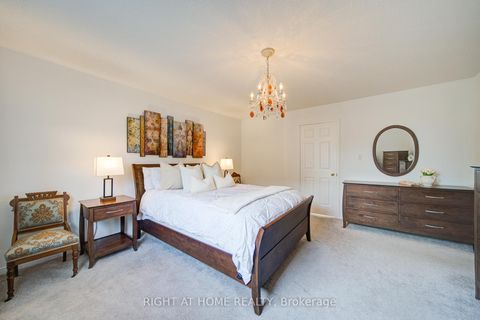 Photo 20 at 19 Purdy Crescent, Pelmo Park W4, Toronto