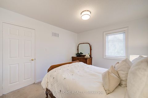 Photo 23 at 19 Purdy Crescent, Pelmo Park W4, Toronto