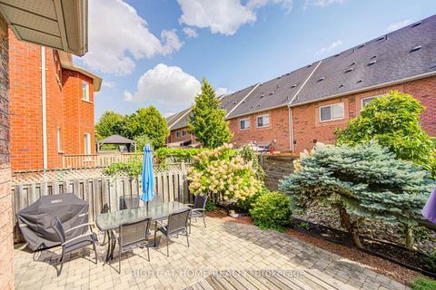 Photo 35 at 19 Purdy Crescent, Pelmo Park W4, Toronto