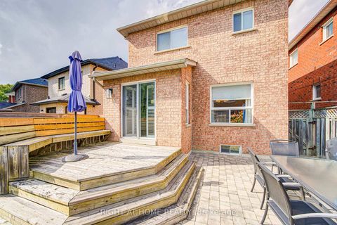 Photo 36 at 19 Purdy Crescent, Pelmo Park W4, Toronto