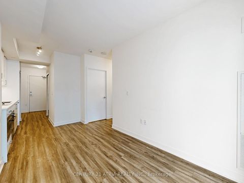 Photo 5 at 3507 - 99 Broadway Avenue, Mount Pleasant West, Toronto