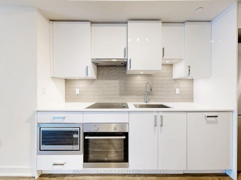 Photo 6 at 3507 - 99 Broadway Avenue, Mount Pleasant West, Toronto