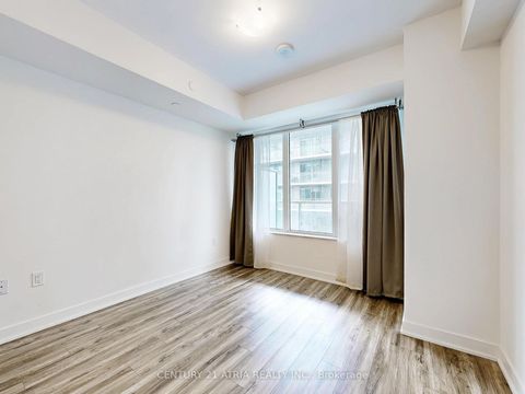 Photo 7 at 3507 - 99 Broadway Avenue, Mount Pleasant West, Toronto
