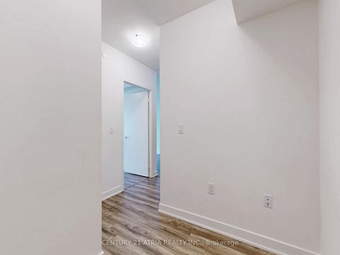 Photo 12 at 3507 - 99 Broadway Avenue, Mount Pleasant West, Toronto