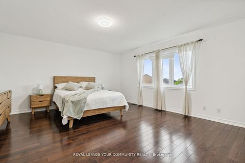 Photo 25 at 26 Ivy Jay Crescent, Bayview Northeast, Aurora