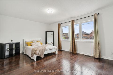 Photo 26 at 26 Ivy Jay Crescent, Bayview Northeast, Aurora