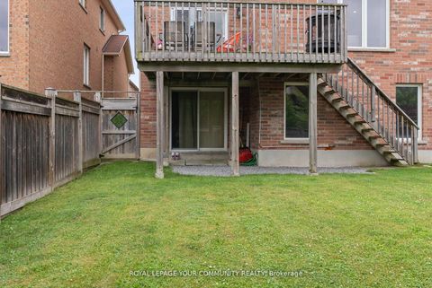 Photo 39 at 26 Ivy Jay Crescent, Bayview Northeast, Aurora