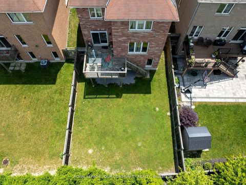 Photo 42 at 26 Ivy Jay Crescent, Bayview Northeast, Aurora