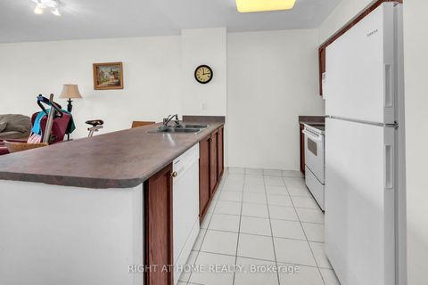 Photo 2 at 601 - 29 Northern Hts Drive, Langstaff, Richmond Hill