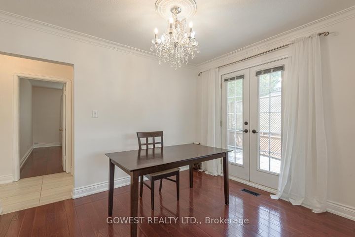 Photo 11 at 1 Fairbourne Crescent, Birchmount, Toronto