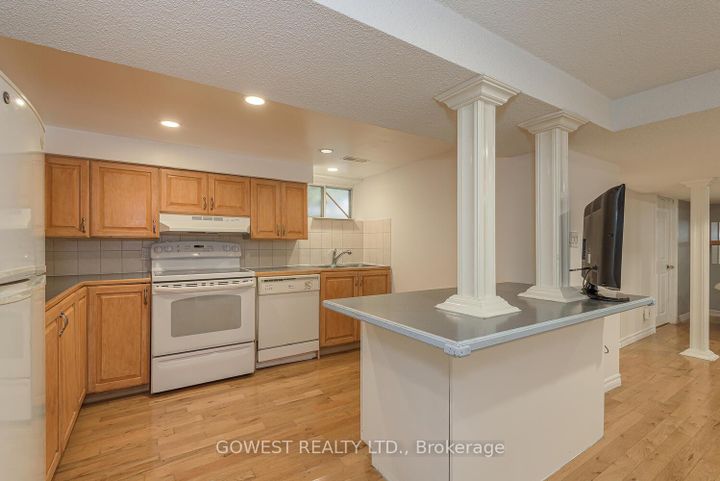 Photo 23 at 1 Fairbourne Crescent, Birchmount, Toronto