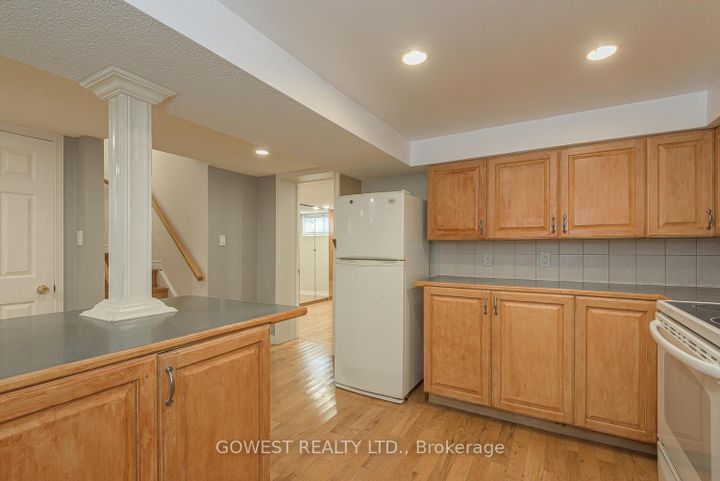 Photo 24 at 1 Fairbourne Crescent, Birchmount, Toronto