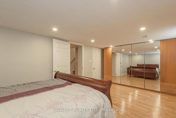 Photo 26 at 1 Fairbourne Crescent, Birchmount, Toronto