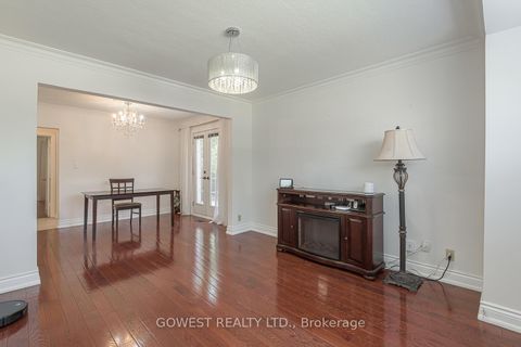 Photo 7 at 1 Fairbourne Crescent, Birchmount, Toronto