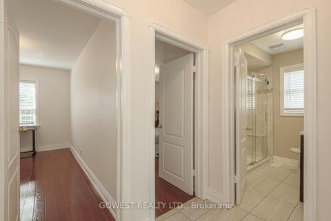 Photo 13 at 1 Fairbourne Crescent, Birchmount, Toronto